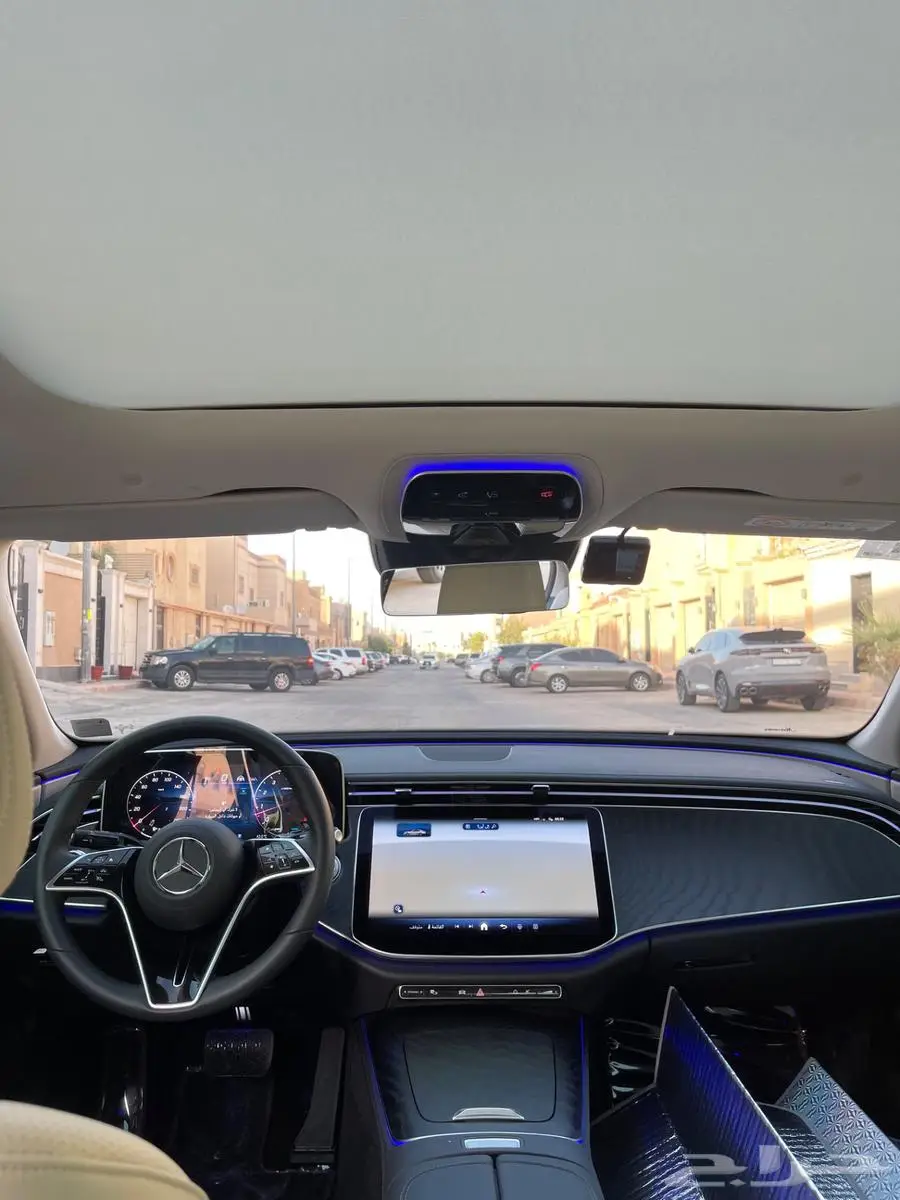 مرسيدس E 200 شبه اصفار 6