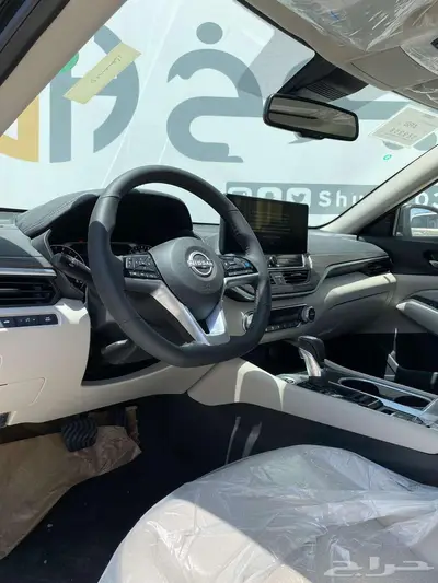 نيسان التيما نص فل SV موديل 2025 17