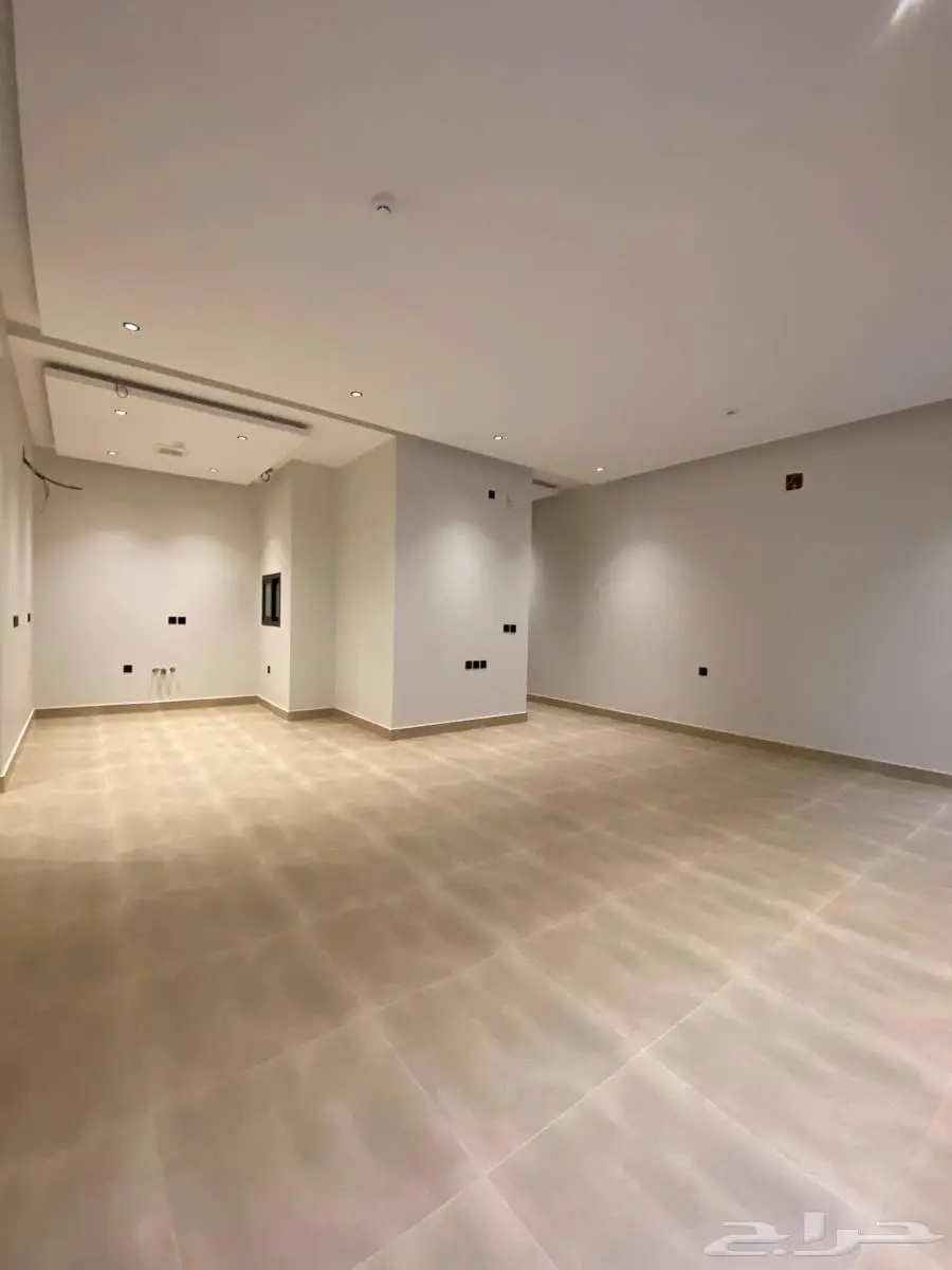 شقق فاخرة للبيع في حي الملك فيصل 10