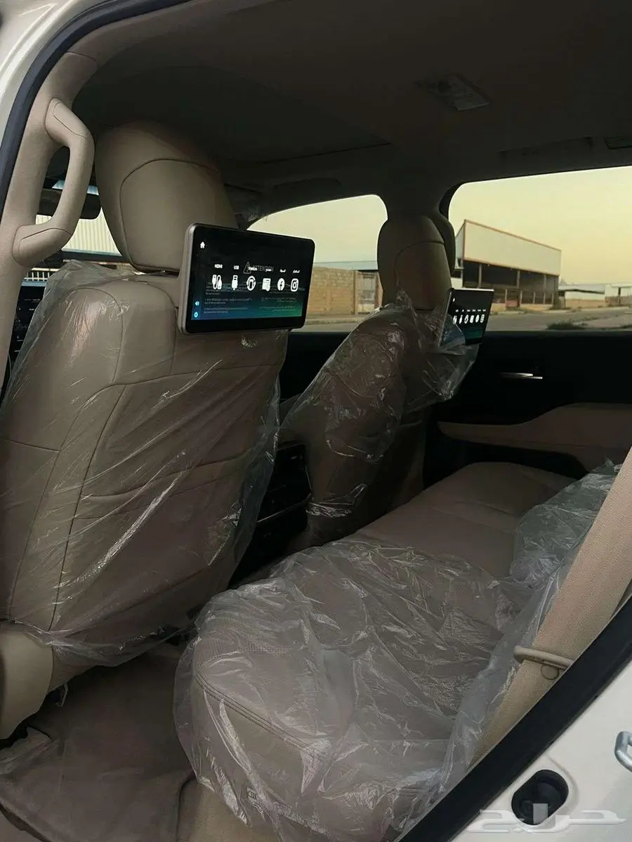 تويوتا لاندكروزر GXR L4 2022 6