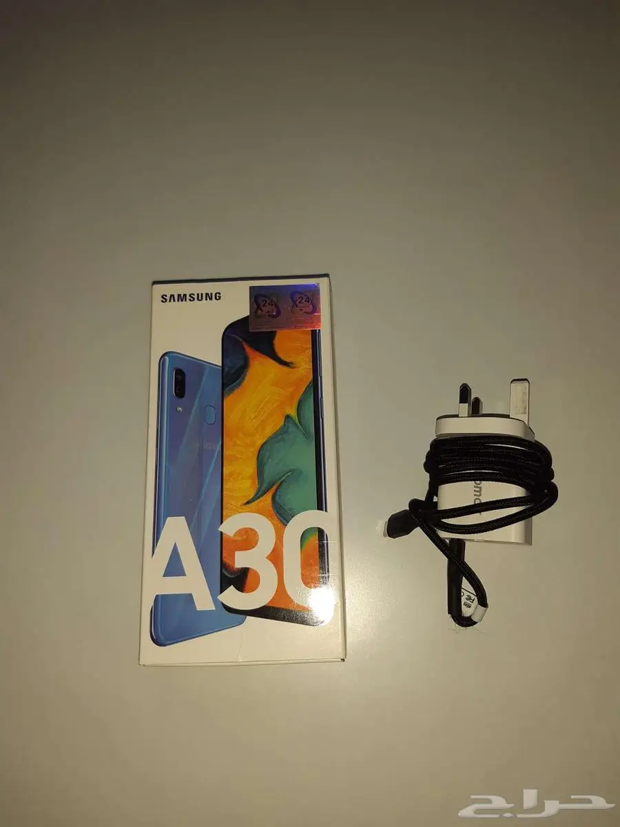للبيع جوال سامسونج A30 مستعمل نظيف 0