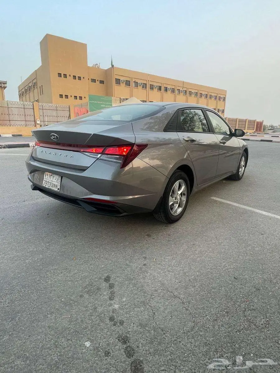 هيونداي الينترا 2023 العداد 75 ألف بدي وكاله 18