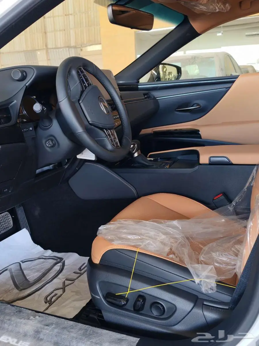 لكزس ES 350 فئه CA موديل 2024 متوفر لدىالحسن 6