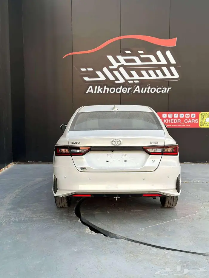 تويوتا يارس ستاندر 2026 11