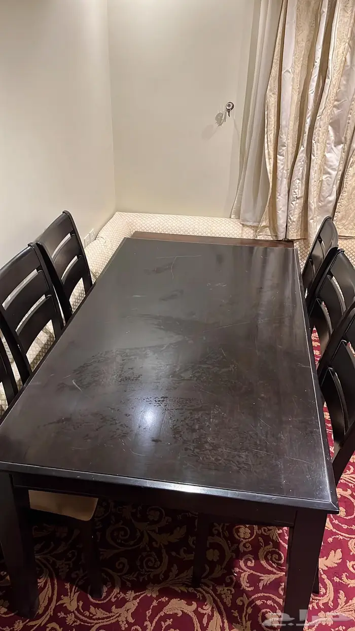 طاولة طعام 3