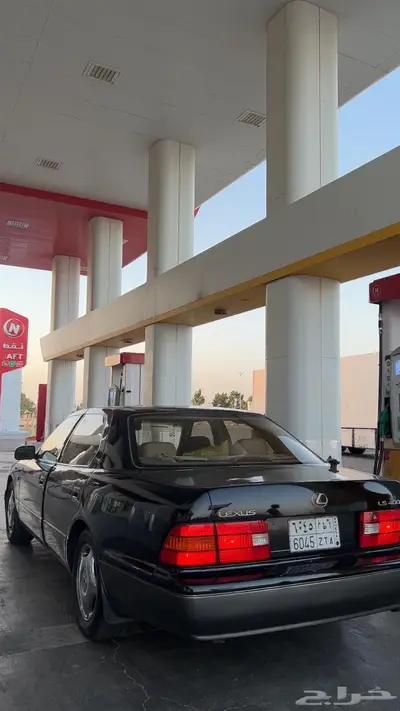 لكزس400LS 1