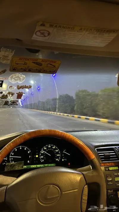 لكزس400LS 3