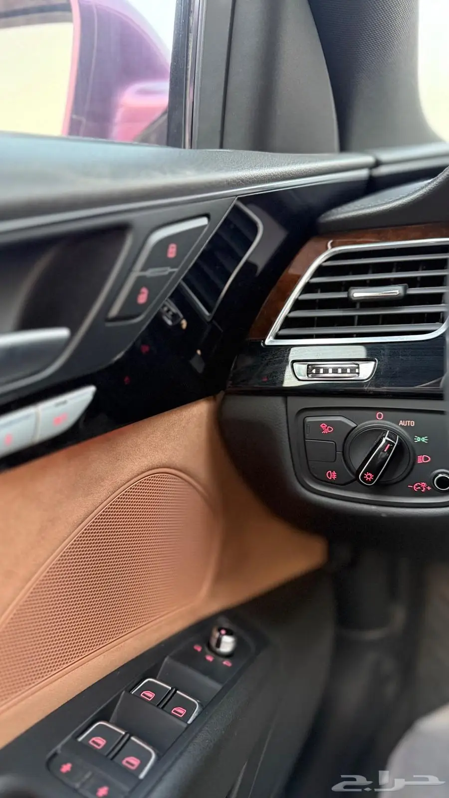 Audi A8 ( طلبية ) بحالة الوكالة 9