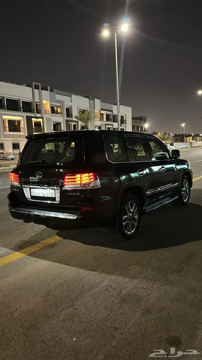 لكزس 570 LX مخزن 5