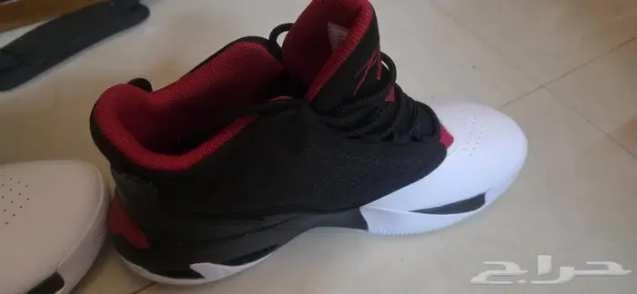 حذاء نايكي جوردون جديد Air Jordar Max Aura 4 2