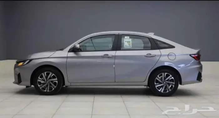 تويوتا يارس YX 1.3 بنزين 2026 2