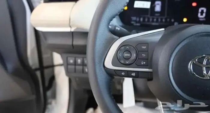 تويوتا يارس YX 1.3 بنزين 2026 4