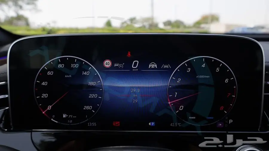مرسيدس بنز e300 2025 خليجي اصفار مع ضمان الوكيل 15