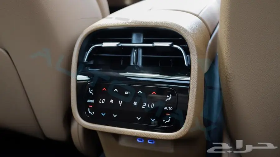 مرسيدس بنز e300 2025 خليجي اصفار مع ضمان الوكيل 24