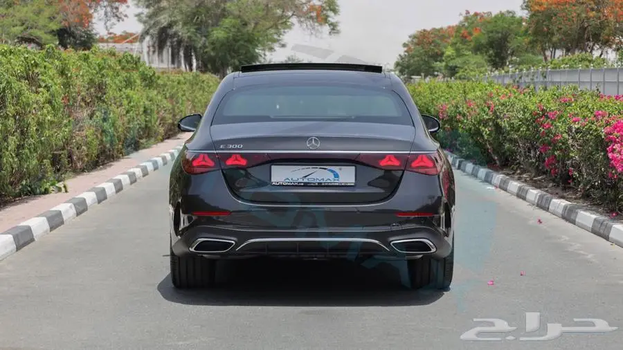 مرسيدس بنز e300 2025 خليجي اصفار مع ضمان الوكيل 6