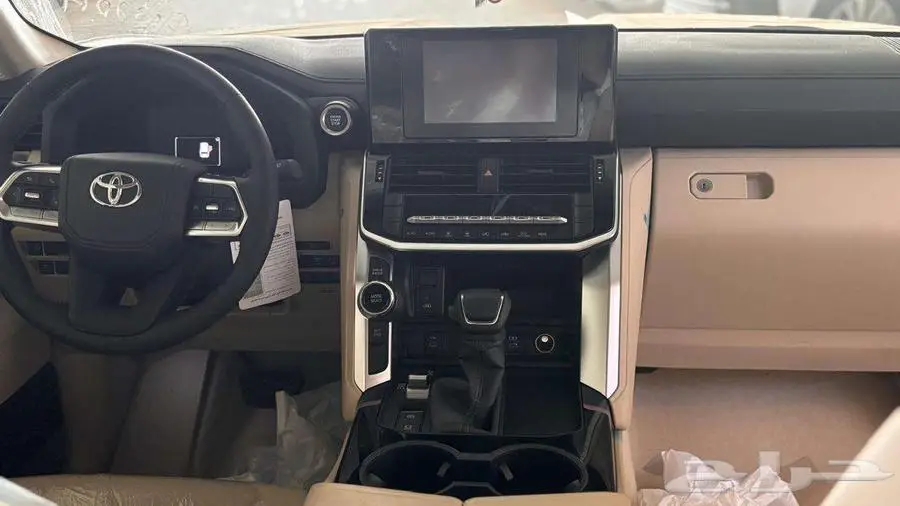 لاند كروزر GXR L1 ديزل عبداللطيف جميل 8