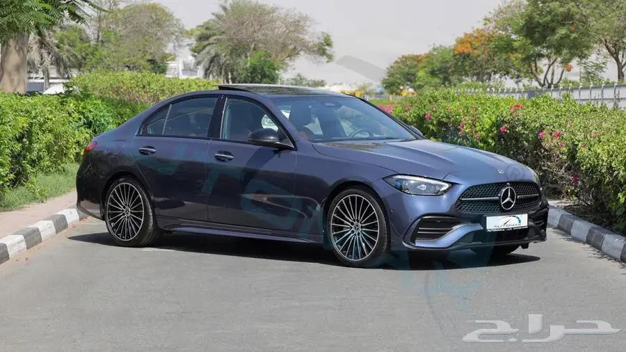 2025 Mercedes-Benz C200 AMG Premium 1.5L RWD GCC 0Km 4