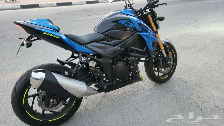 سوزوكي 2023 ستريت فايتر 750 4