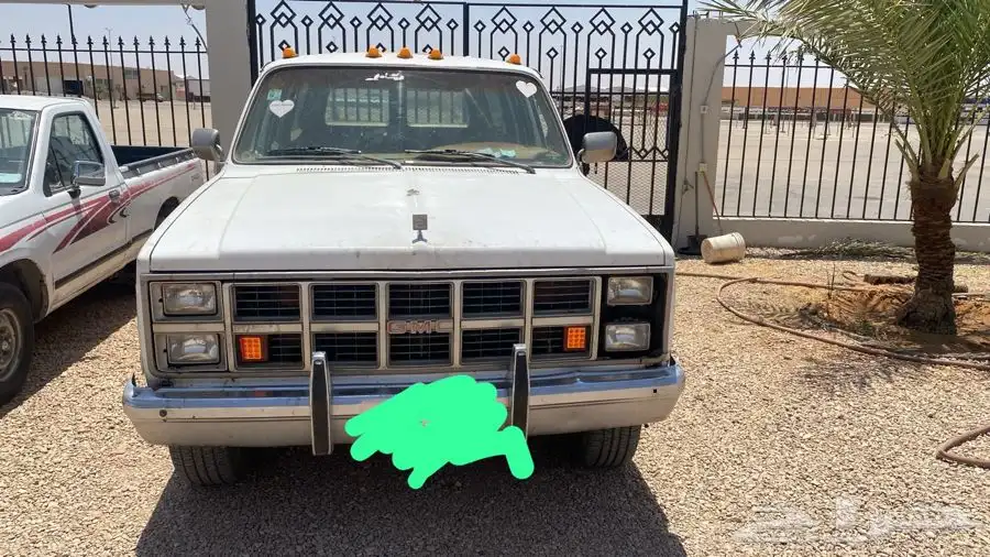 السياره للبيع موديل 1986 تامين فحص جديد كل شي 0