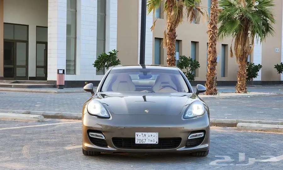 بورش باناميرا تيربو 2010 2
