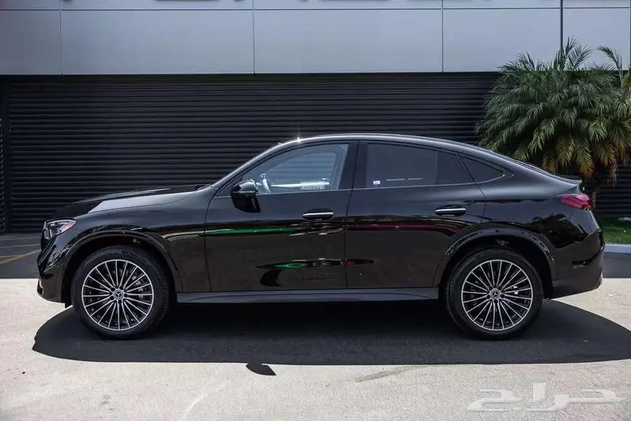 مرسيدس بنز glc 300 2024 فل مواصفات 3