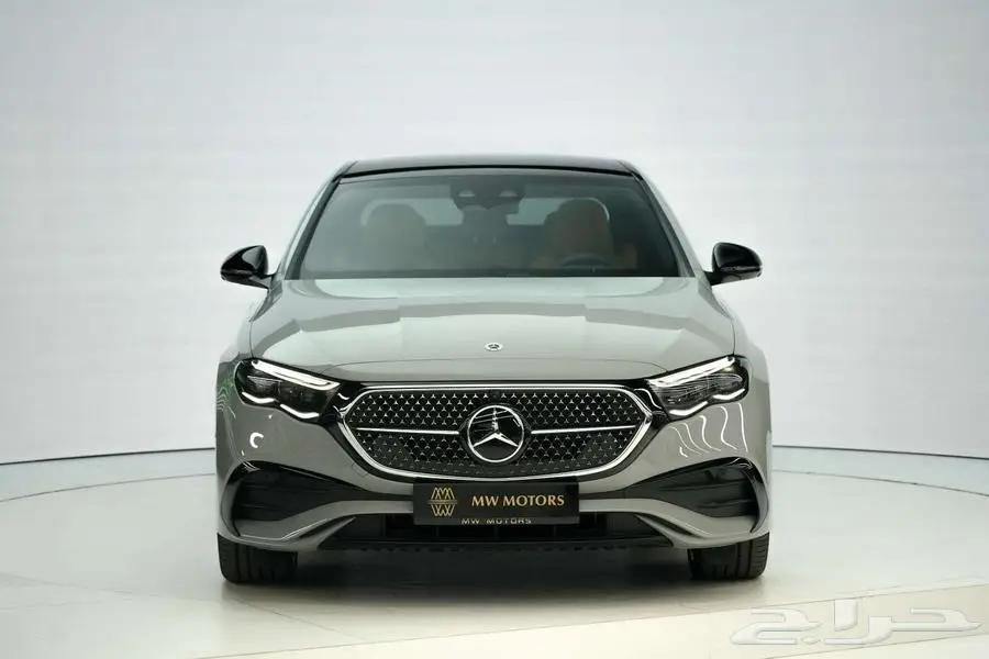مرسيدس E 300 موديل 2025 أصفار خليجي رمادي ألبين بني تونكا 1