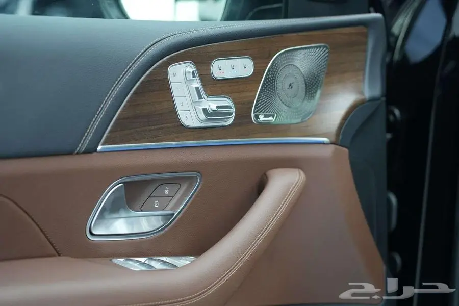 مرسيدس GLE 450 SUV موديل 2024 أصفار خليجي أسود بني 13