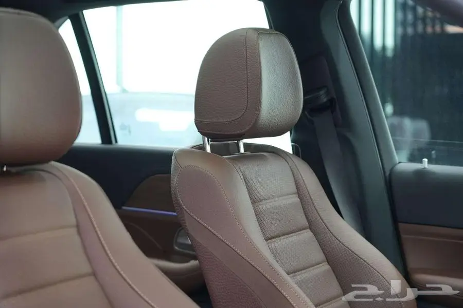 مرسيدس GLE 450 SUV موديل 2024 أصفار خليجي أسود بني 12