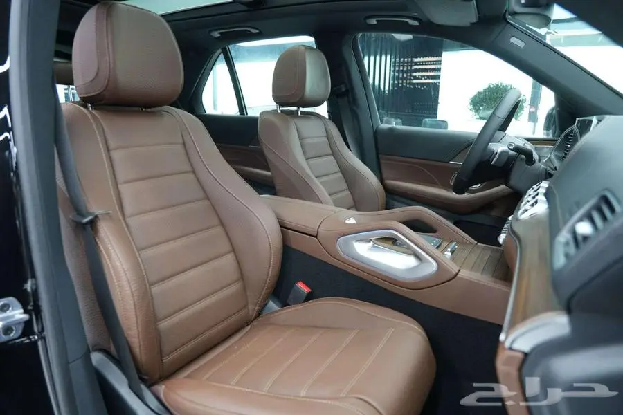 مرسيدس GLE 450 SUV موديل 2024 أصفار خليجي أسود بني 10