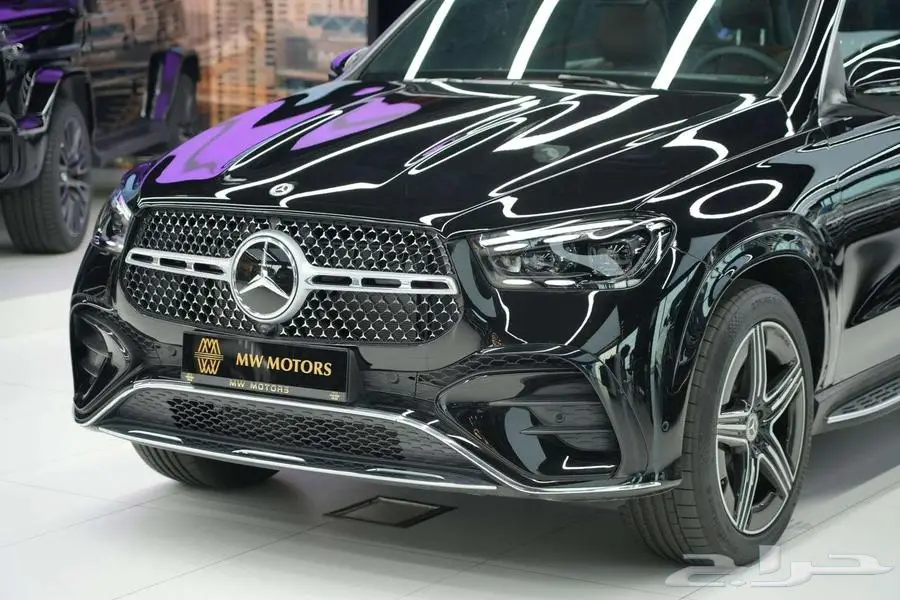 مرسيدس GLE 450 SUV موديل 2024 أصفار خليجي أسود بني 2