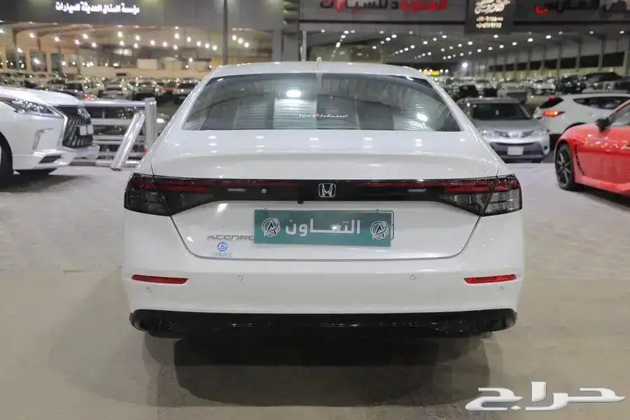هوندا اكورد فل كامل EXL فتحة سقف جلد اربعة سلندر موديل 2023 5