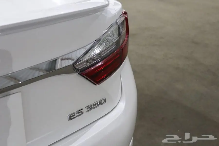 لكزس ES350 2017 8