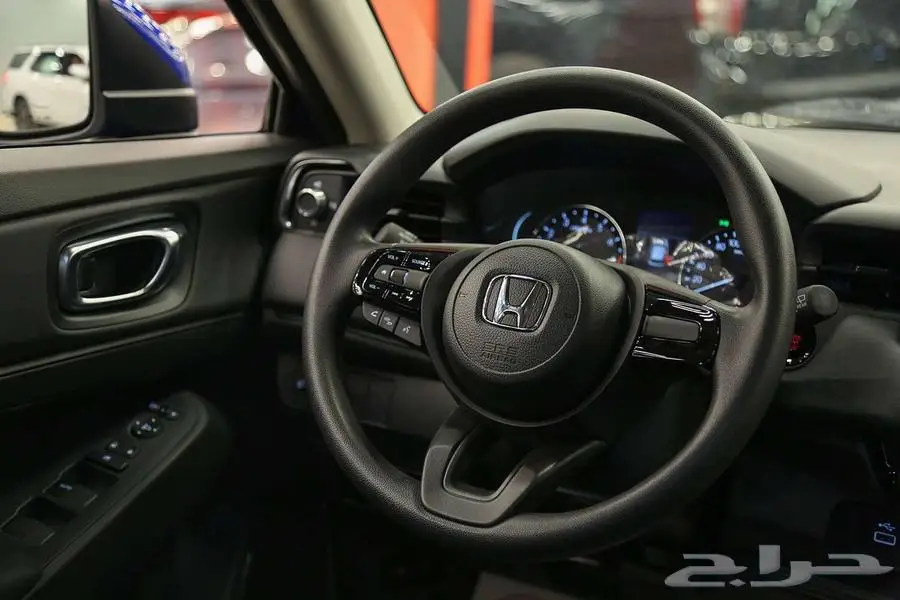 انطلق بثقة وأمان مع تصميم هوندا HR-V DX 2024 المبتكر 4