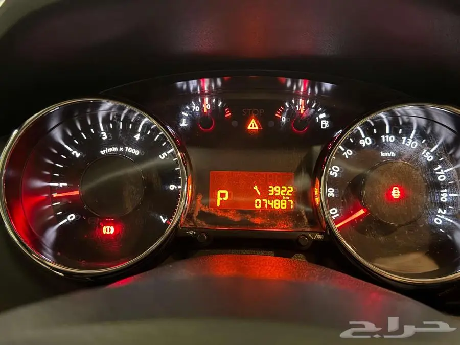 بيجو 3008 موديل 2015 نظيف جدا 6