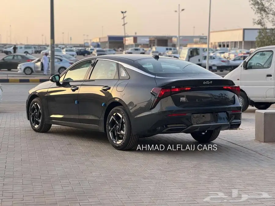 كيا K5 2025 ستاندر بالنقد والتقسيط 5