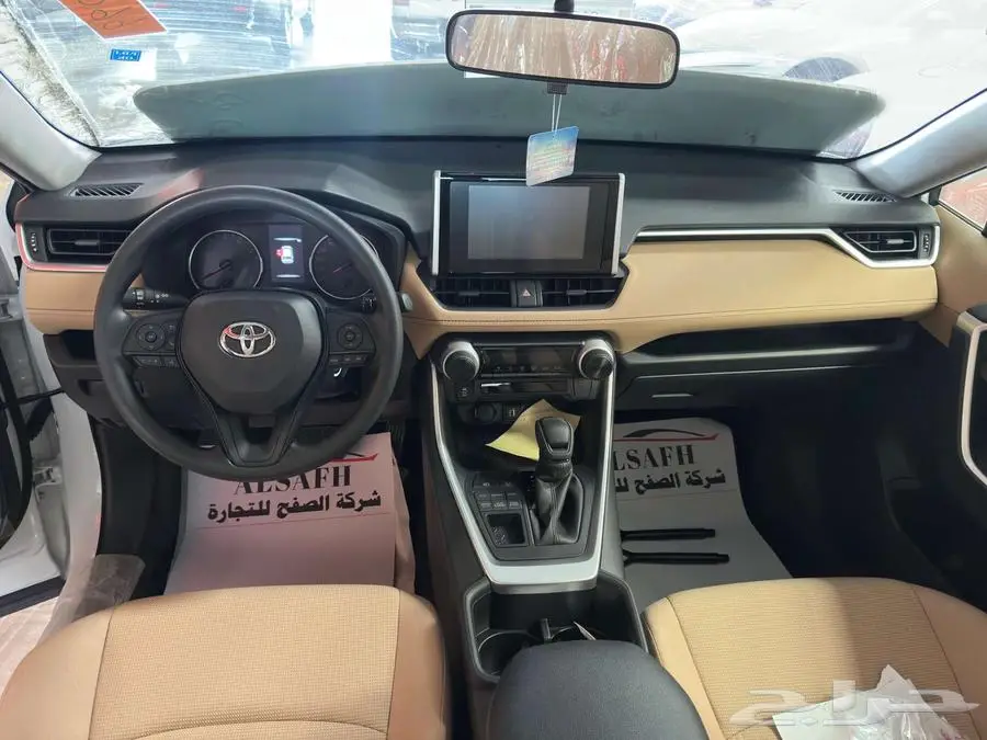 تويوتا رافور LE 4X4 2025 بنزين كاش وبنوك 4