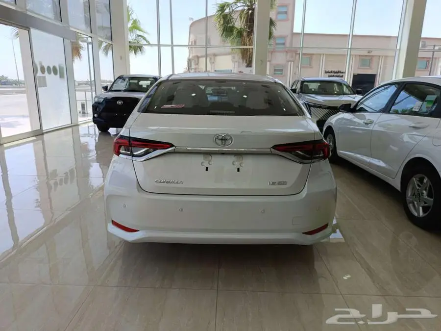 تويوتا كورولا XLI 1.5 مطور بنزين 2025 4