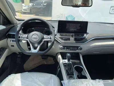 نيسان التيما نص فل SV موديل 2025 20