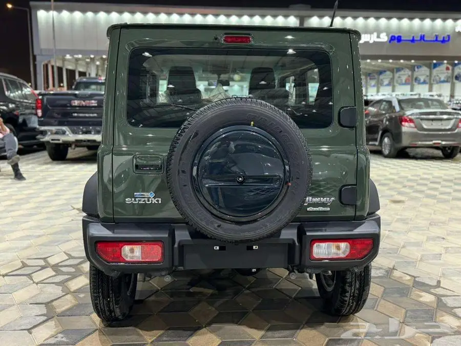 سوزوكي جمني 2025 5 ابواب 5