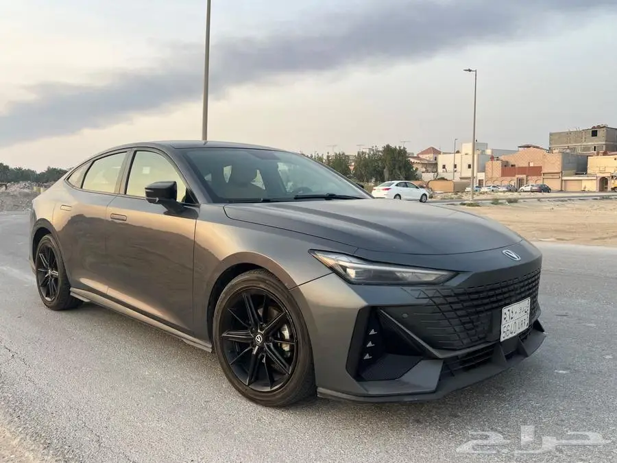 2023 شانجان يوني في 8