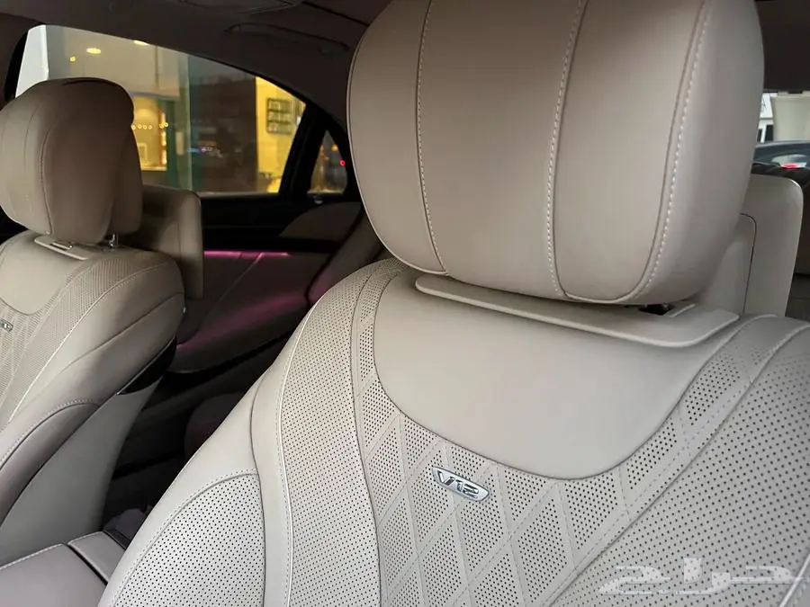 مرسيدس S600 V12 7