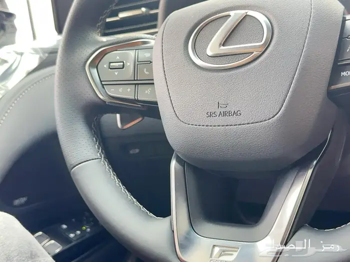 عروض لكزس LX600F-Sport 2025 كاش وتمويل وارد الساير كويتي 13