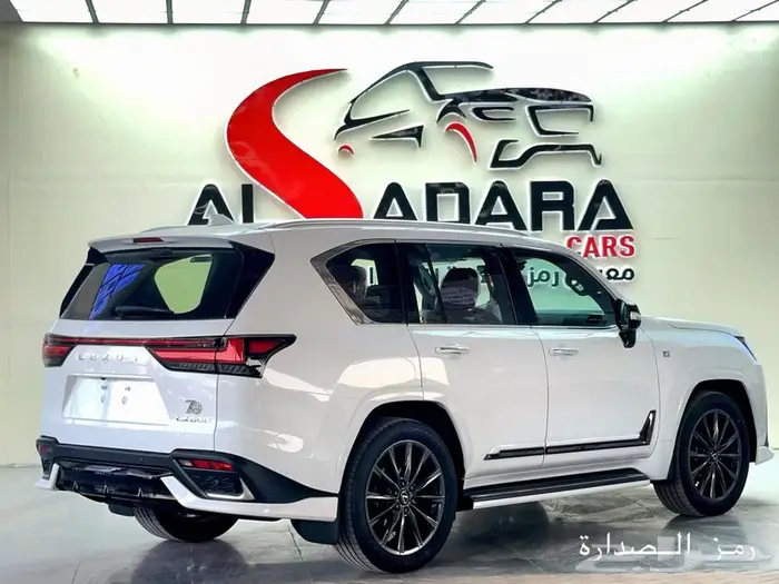 عروض لكزس LX600F-Sport 2025 كاش وتمويل وارد الساير كويتي 26