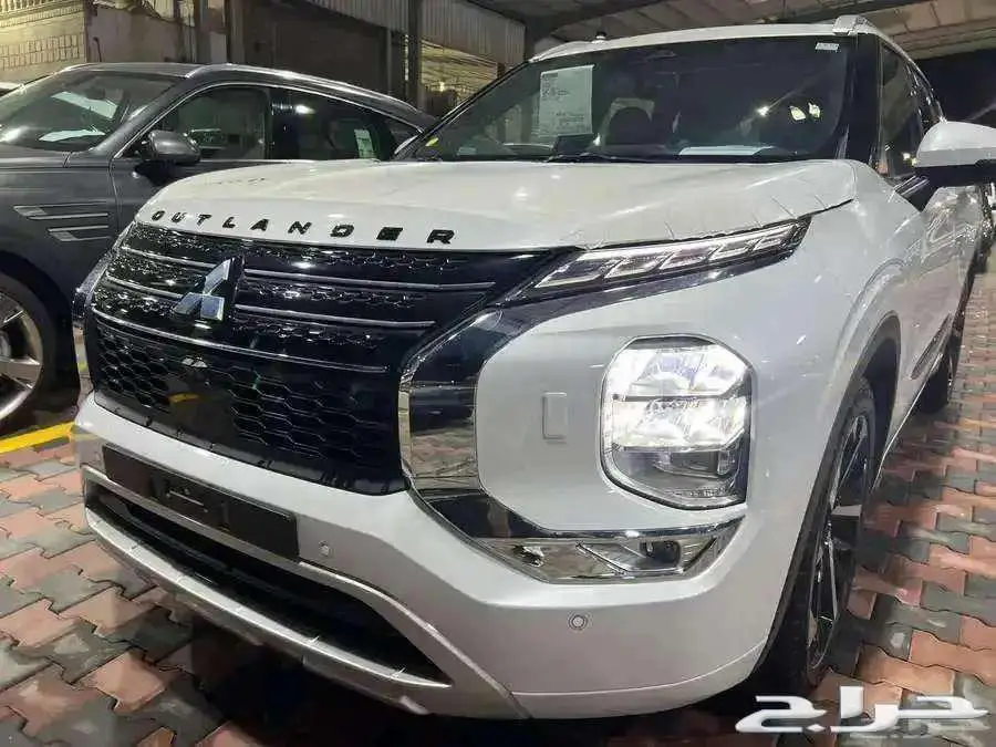 ميتسوبيشي اوتلاندر 2025 بريميوم كاش و اقساط 0