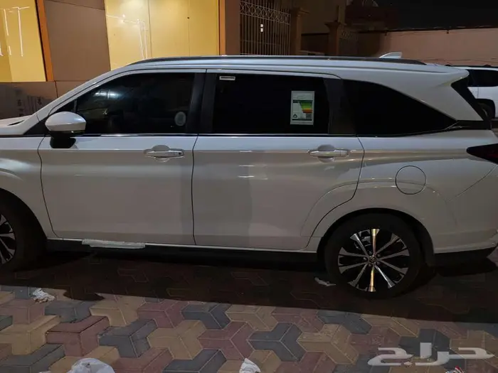 فيلوز 2024 للتنازل بمقابل 12000 3