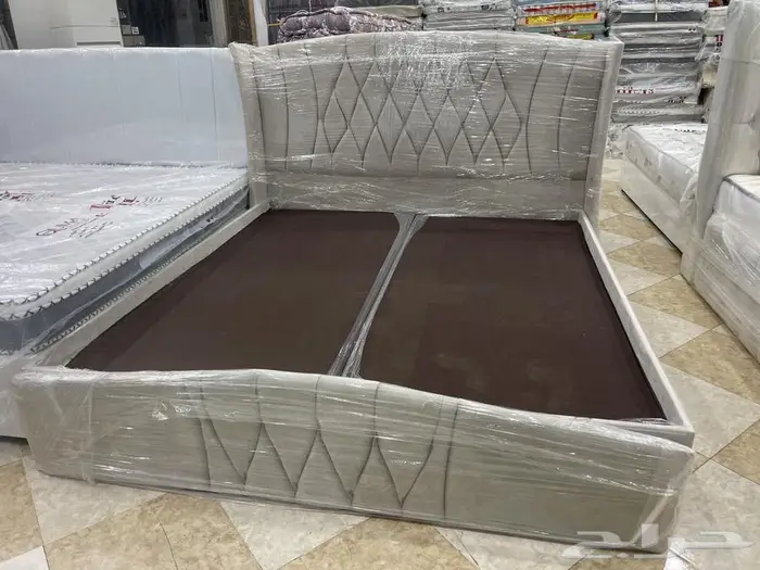 سرير مخمل نفرين 0