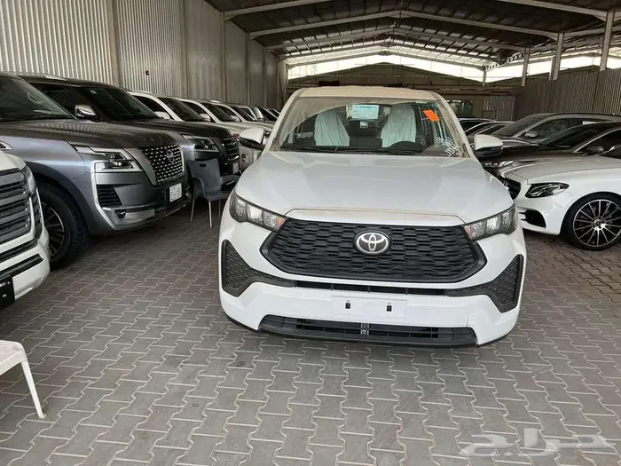 تويوتا انوفا 2.0 GL هايبرد موديل 2025 0