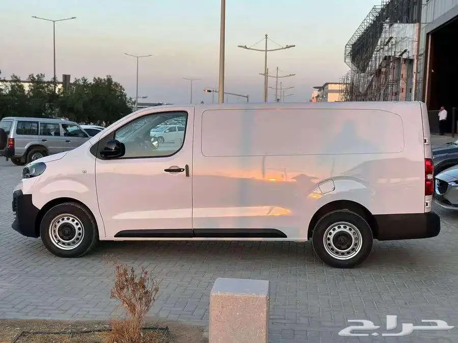 بيجو اكسبرت فان بضاعه ديزل قير اوتوماتيك 2025 8