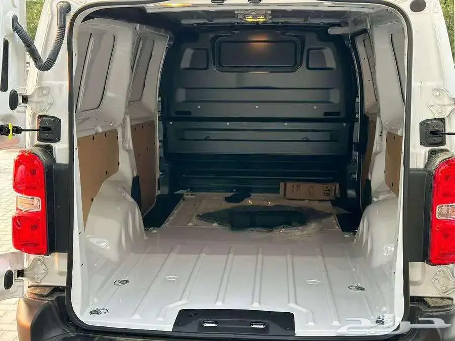 بيجو اكسبرت فان بضاعه ديزل قير اوتوماتيك 2025 6