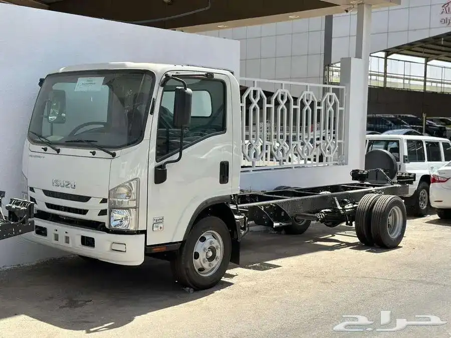 ايسوزو دينا NPR   NQR   Fr   FSR 38